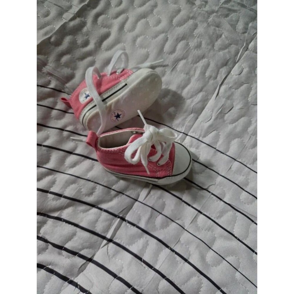 Pink baby shoes